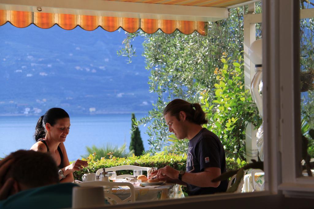 Hotel Riviera Panoramic Green Resort Limone sul Garda Exterior foto