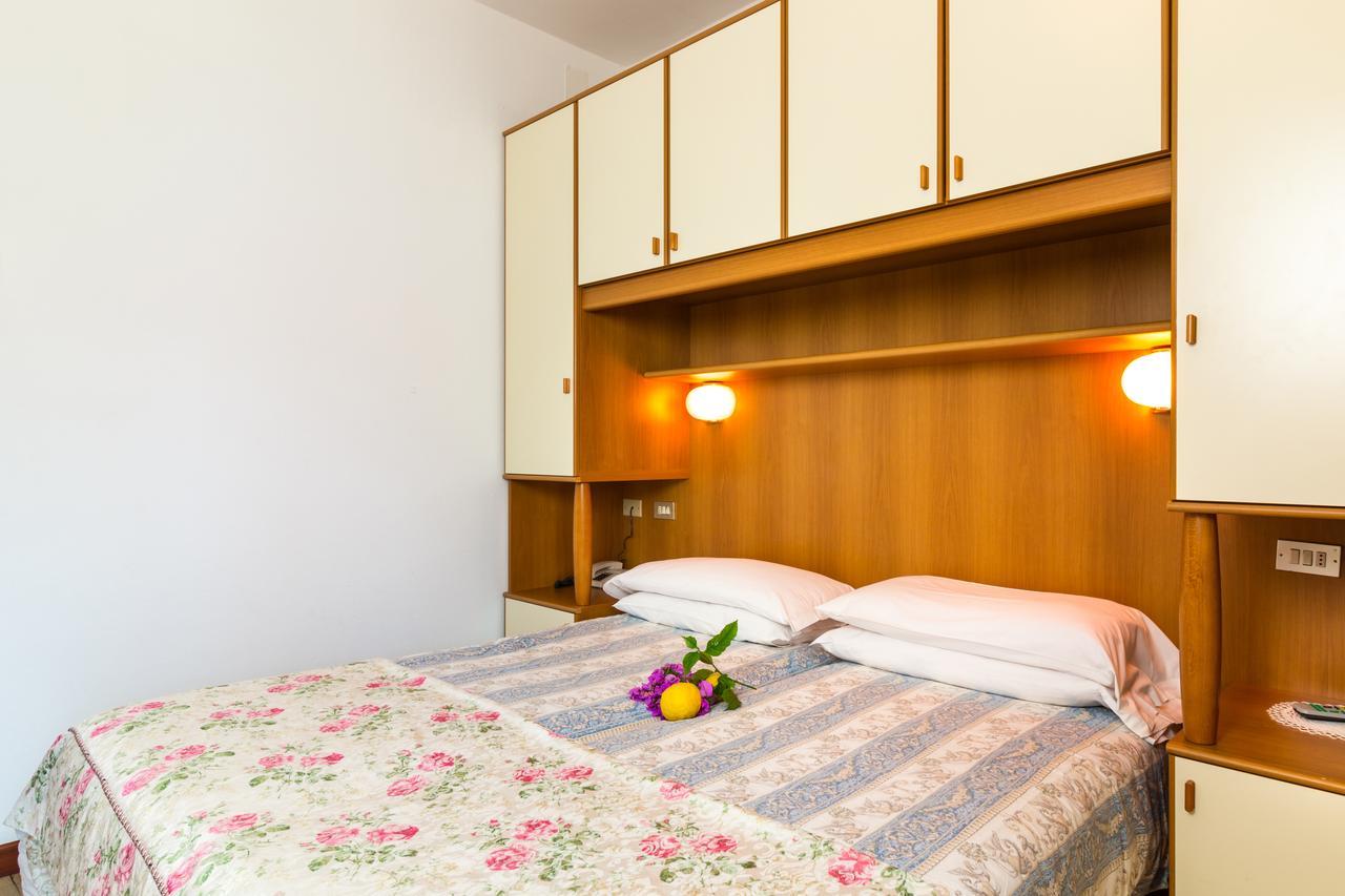 Hotel Riviera Panoramic Green Resort Limone sul Garda Exterior foto