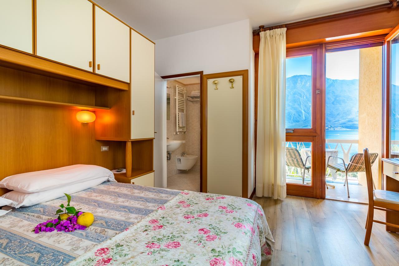 Hotel Riviera Panoramic Green Resort Limone sul Garda Exterior foto