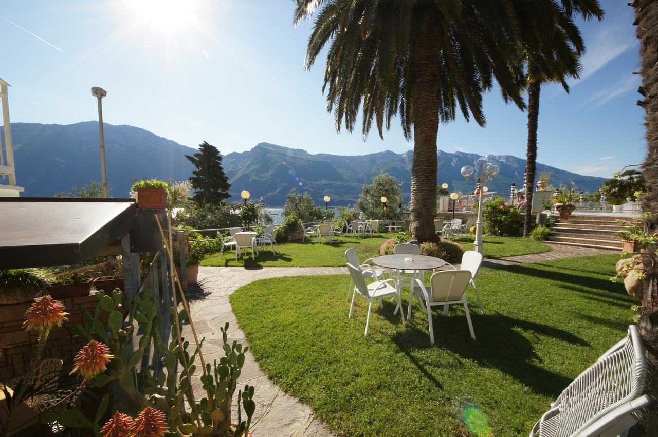 Hotel Riviera Panoramic Green Resort Limone sul Garda Exterior foto