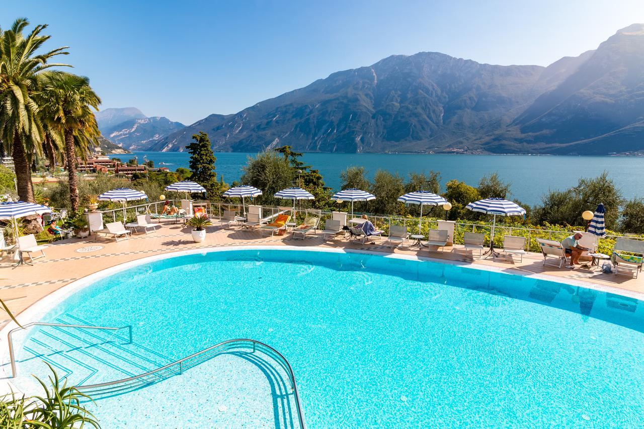 Hotel Riviera Panoramic Green Resort Limone sul Garda Exterior foto