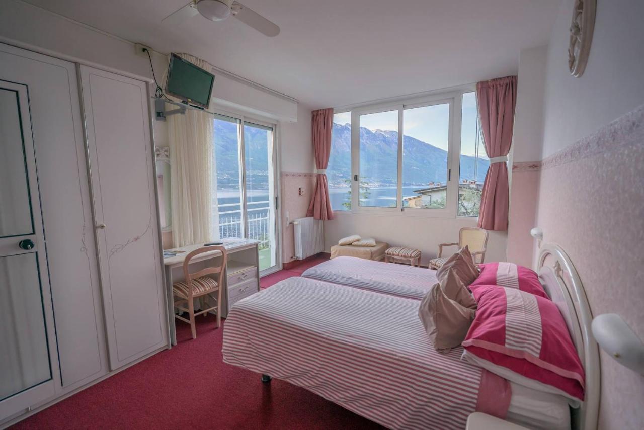 Hotel Riviera Panoramic Green Resort Limone sul Garda Exterior foto