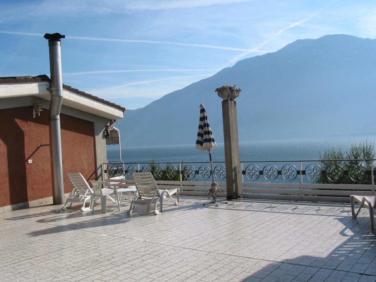 Hotel Riviera Panoramic Green Resort Limone sul Garda Exterior foto