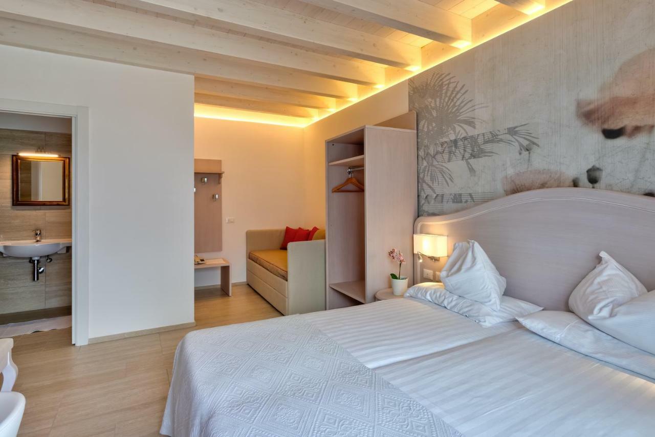 Hotel Riviera Panoramic Green Resort Limone sul Garda Exterior foto
