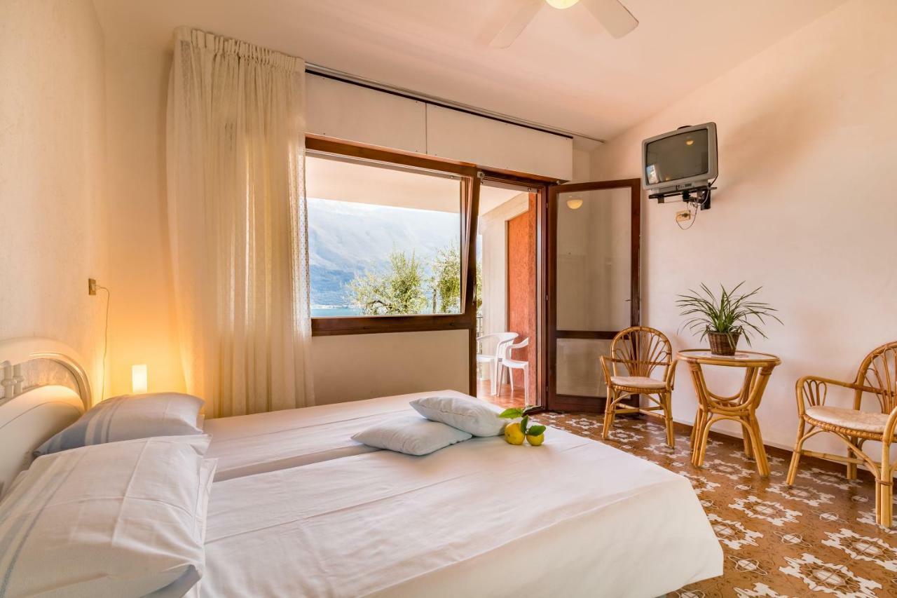 Hotel Riviera Panoramic Green Resort Limone sul Garda Exterior foto